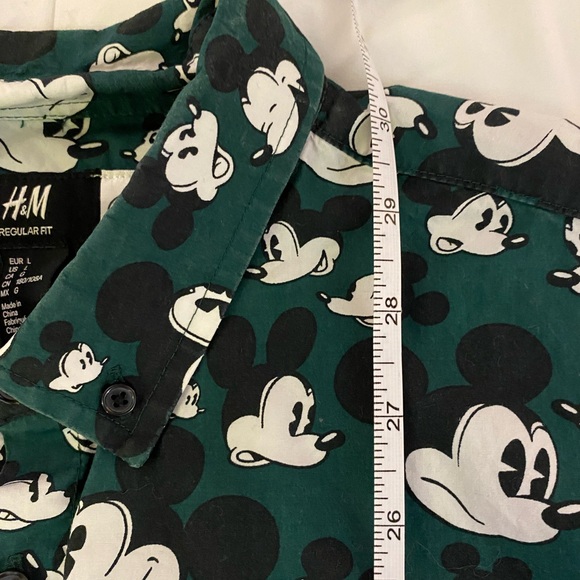 H&M Green Mickey Mouse Casual Button Down Shirt - Picture 6 of 10
